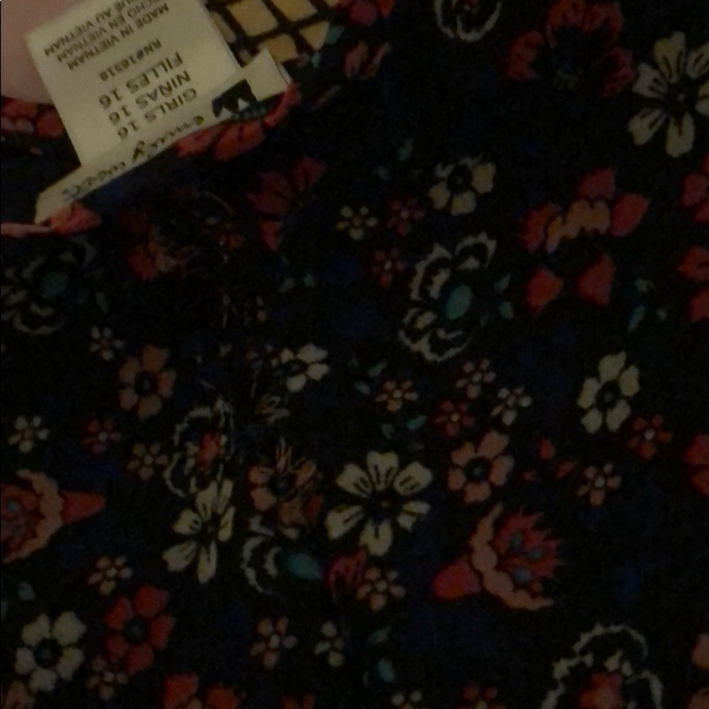 Emily West Spring Dress - Picture 5 of 5